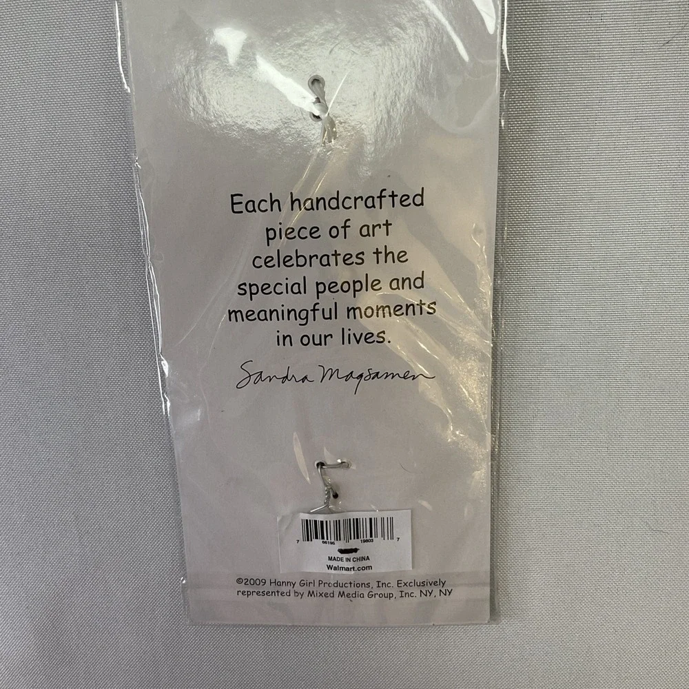 Sandra Magsamen BELIEVE life should not be lived should be‎ celebrated Keychain